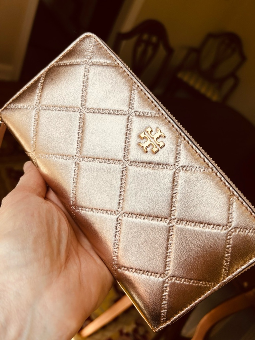Tory Burch Quilted Metallic Zip Continental Wallet - Rose Gold - Picture 4 of 7